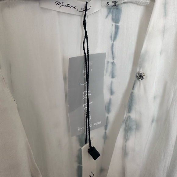 The perfect pool coverup!! - Picture 2 of 2